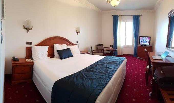 Hotel El Djazair El Mouradia Екстериор снимка