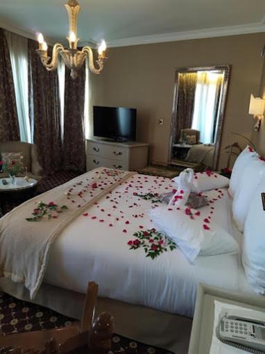 Hotel El Djazair El Mouradia Екстериор снимка